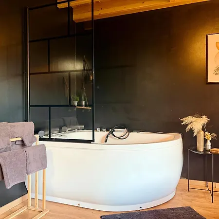 La Hour House - Esc'appart Ferienhaus *