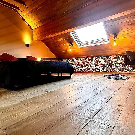 La Hour House - Esc'appart * Houyet