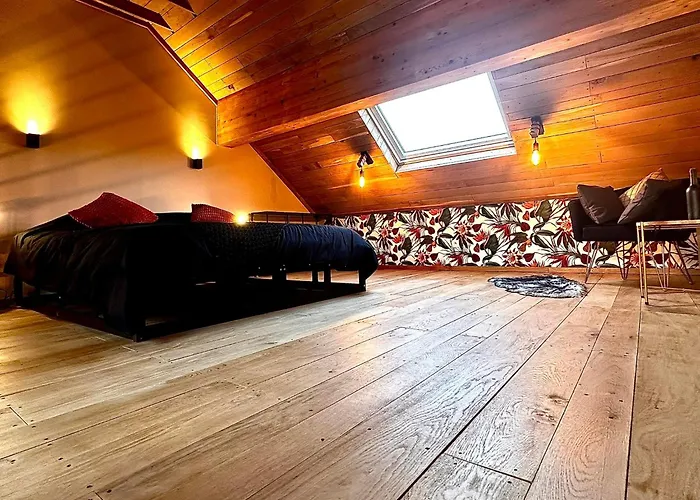 La Hour House - Esc'appart * Houyet